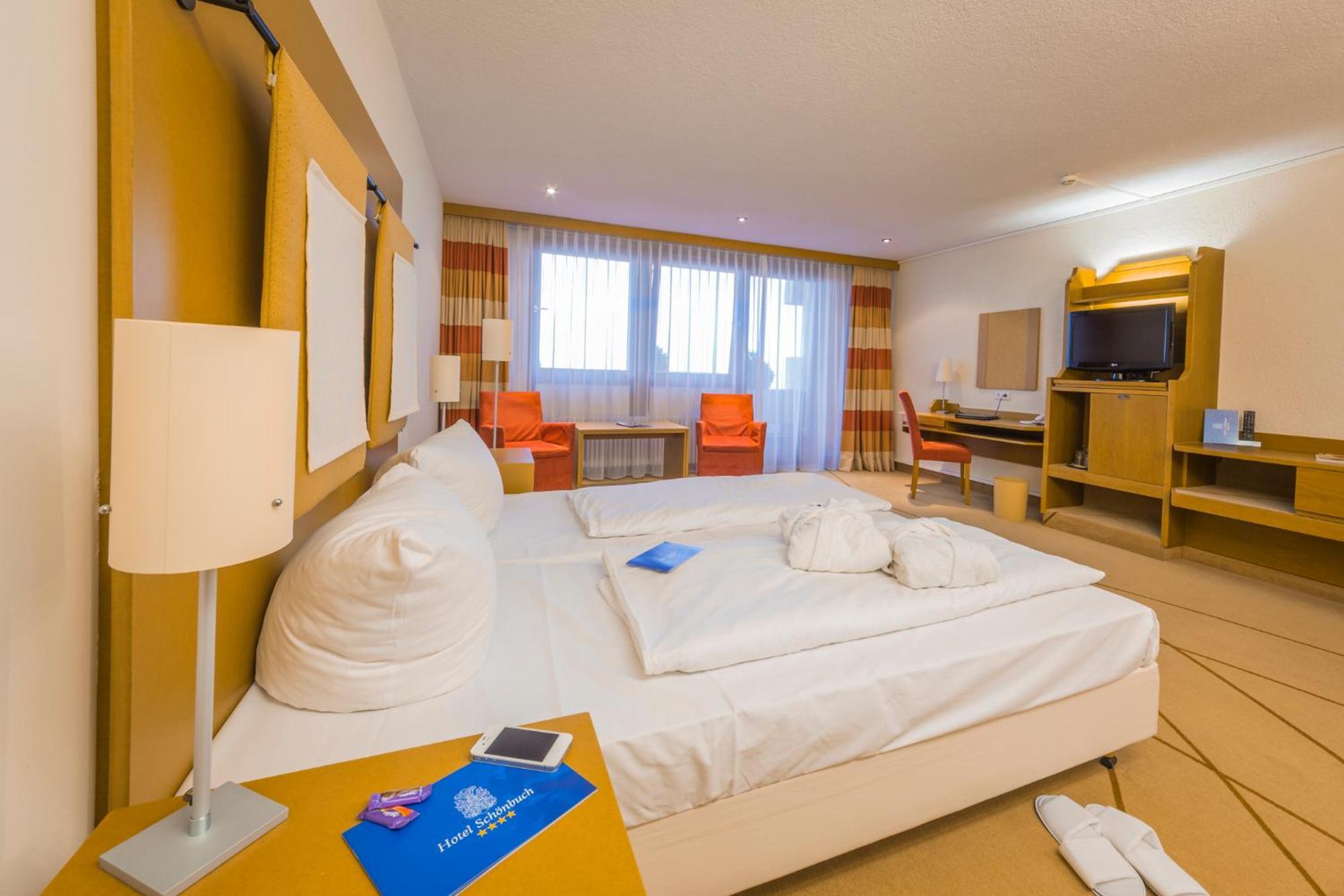 Hotel Schoenbuch Pliezhausen Kültér fotó